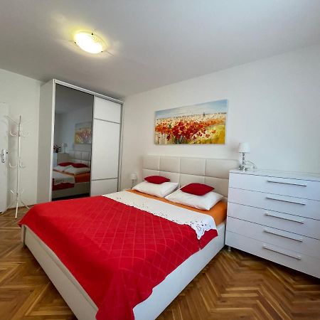 Petra Apartment Split Exterior photo