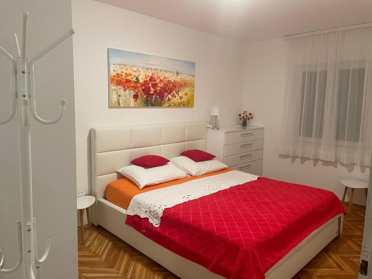 Petra Apartment Split Exterior photo